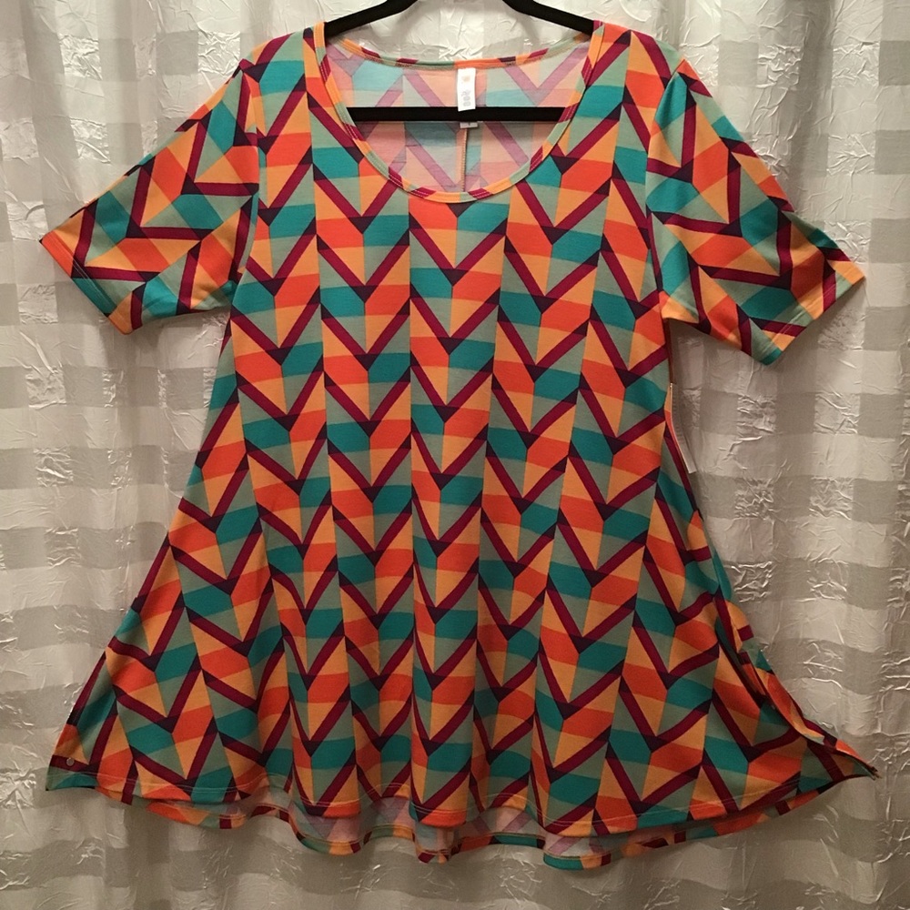 LuLaRoe Perfect T Chevron & Block Print, Size S